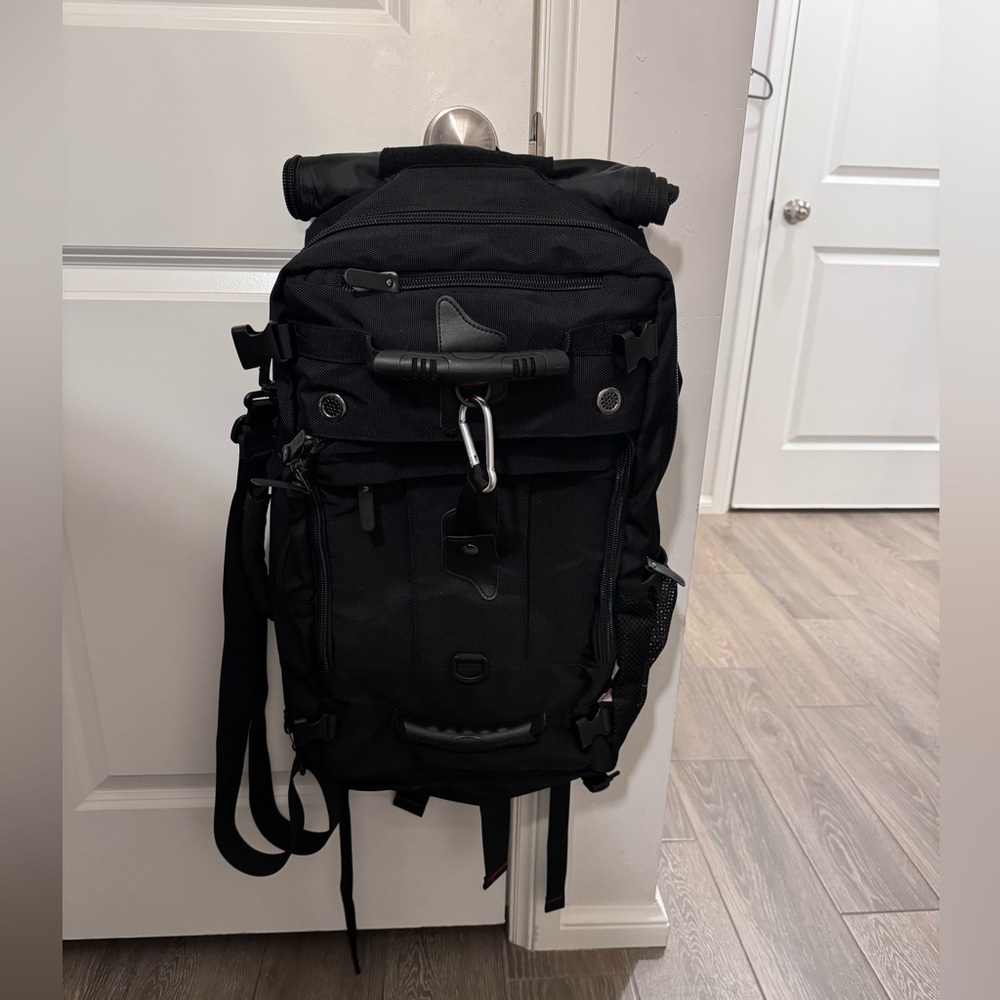 NWT KAKA Travel Backpack